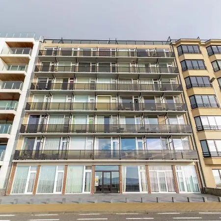 Contemporary In With Balcony * Ostende